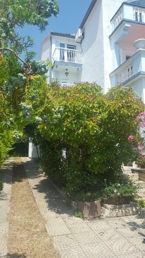 Oleander Apartment In Pakoštane Esterno foto